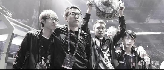 女子战队争夺Mobile Legends电子竞技世界杯冠军